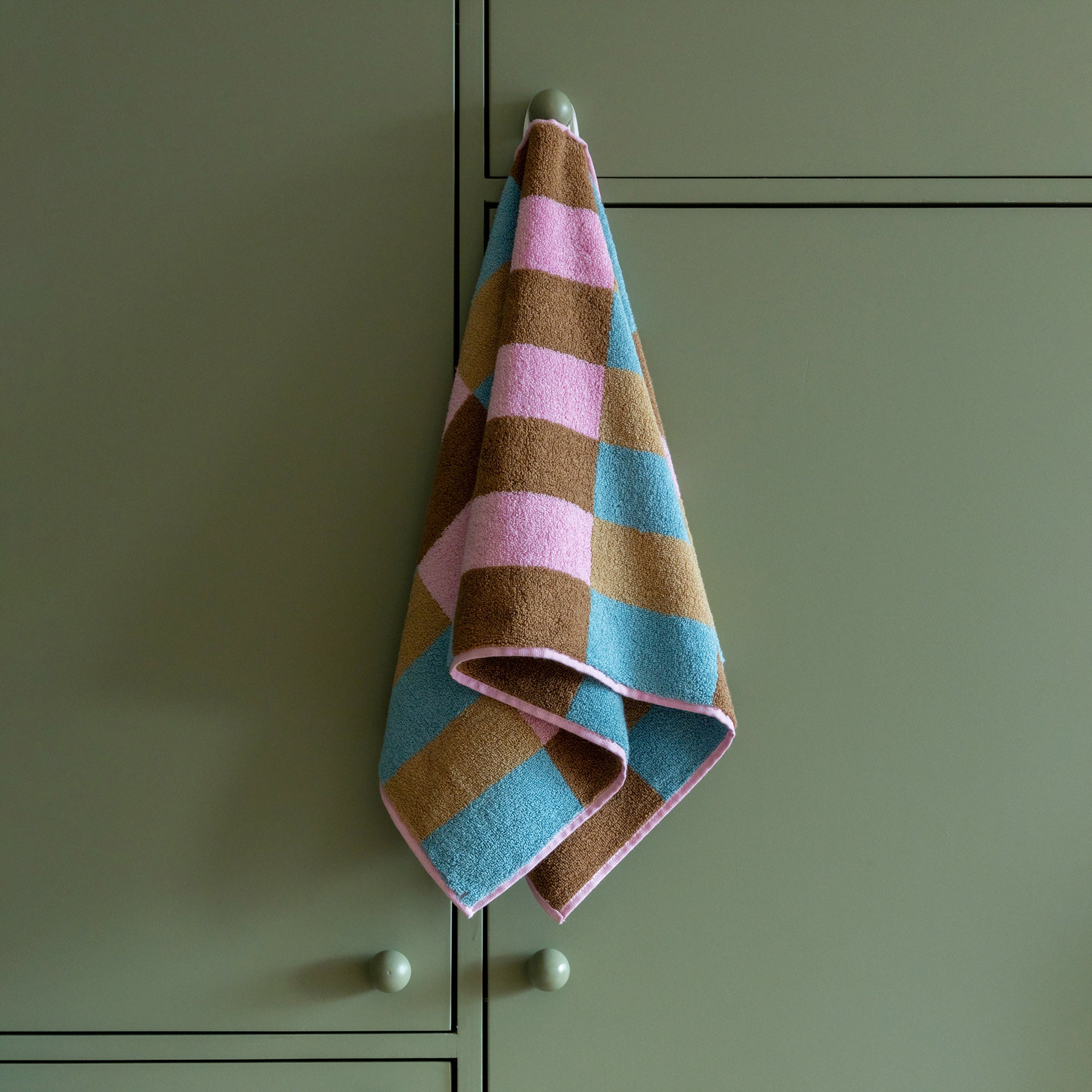 Kim Hangeol Pattern Cotton Terry Hand Towel - Chocolate Berry Design