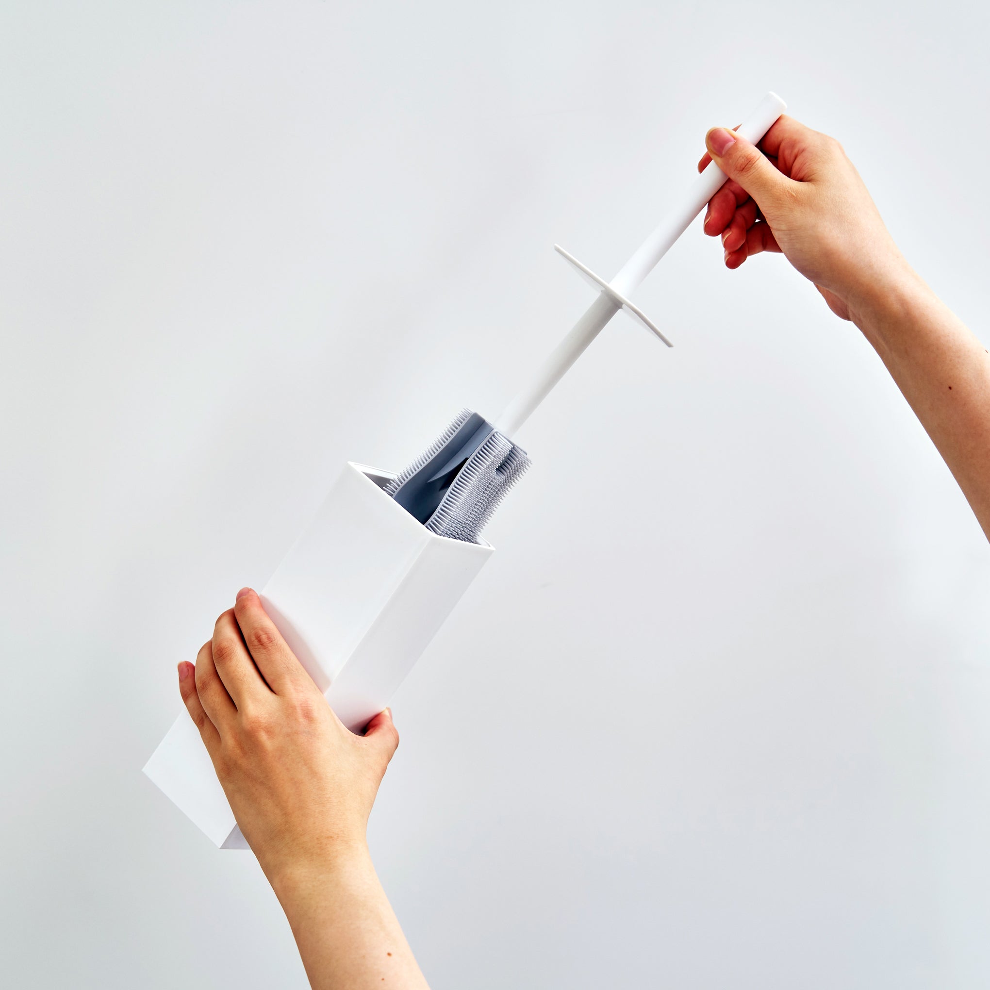 Compact Toilet Brush with Stand - Space-Saving & Hygienic - Made in Japan