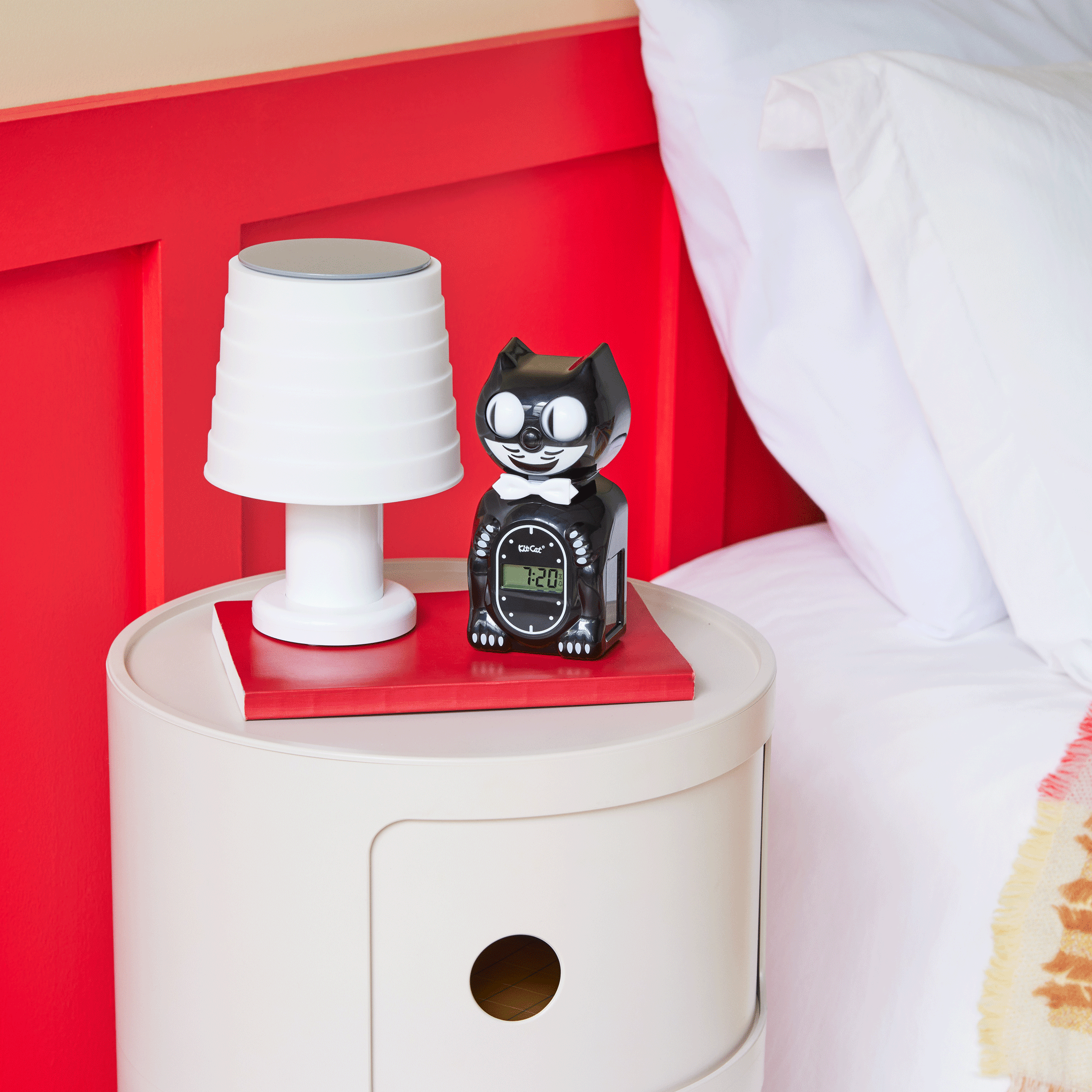 Solar-Powered Kit-Cat Digital Alarm Clock with Rolling Eyes