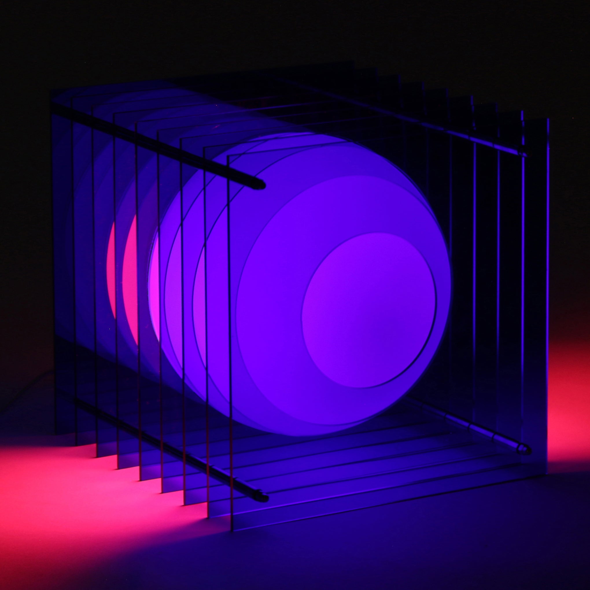BằNG Layers Table Lamp - Modern Acrylic & Glass Design in Blue or Pink