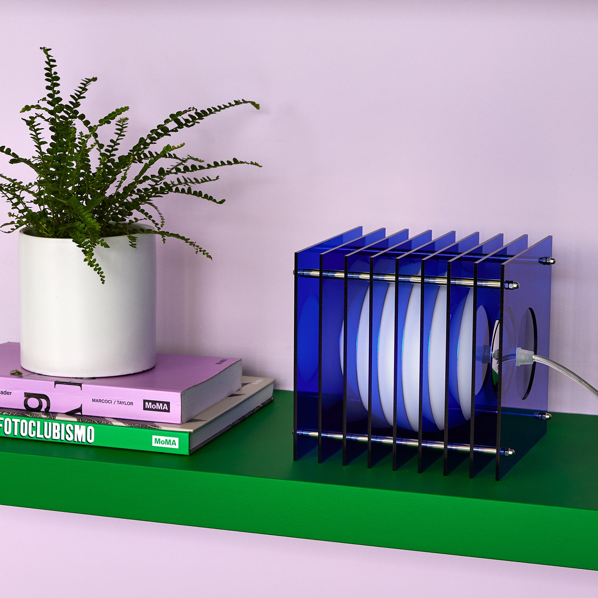 BằNG Layers Table Lamp - Modern Acrylic & Glass Design in Blue or Pink