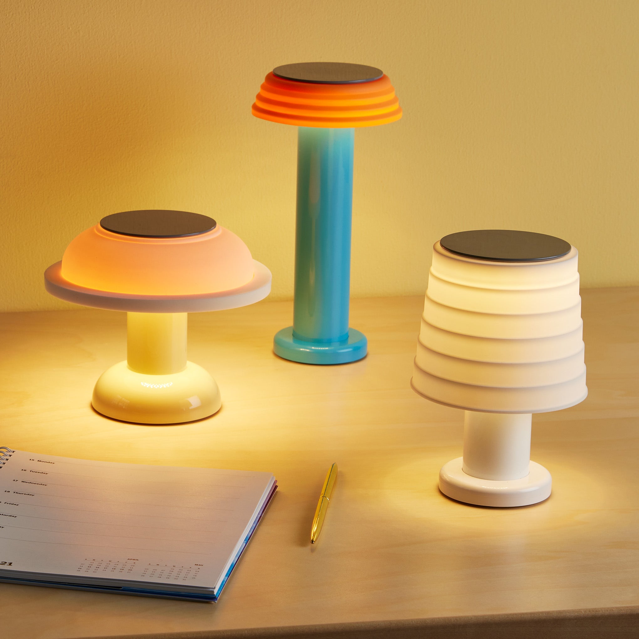 Sowden PL5 Rechargeable Portable LED Lamp with USB Charging