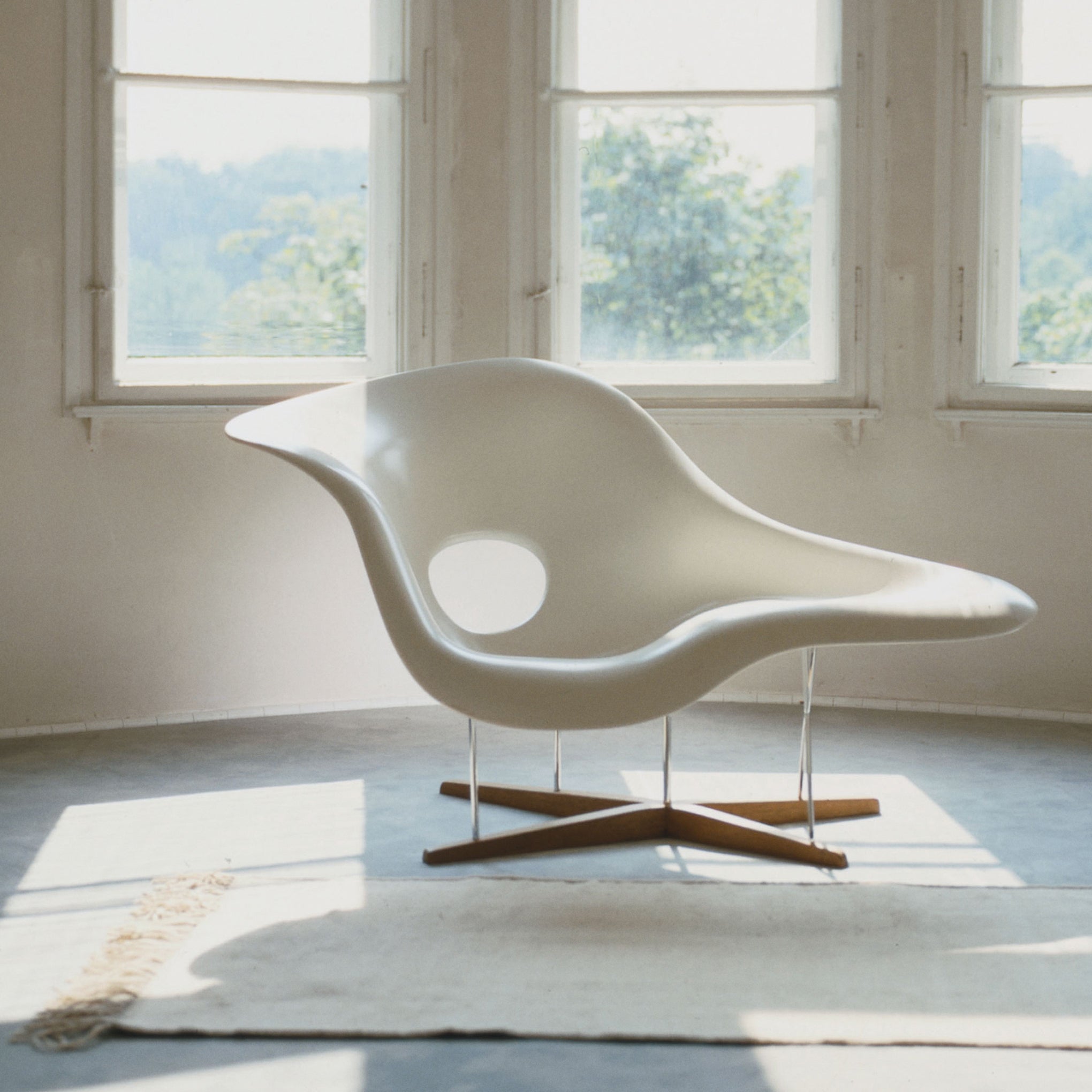 Vitra Eames La Chaise Lounge Chair - White Lacquer & Oak Base