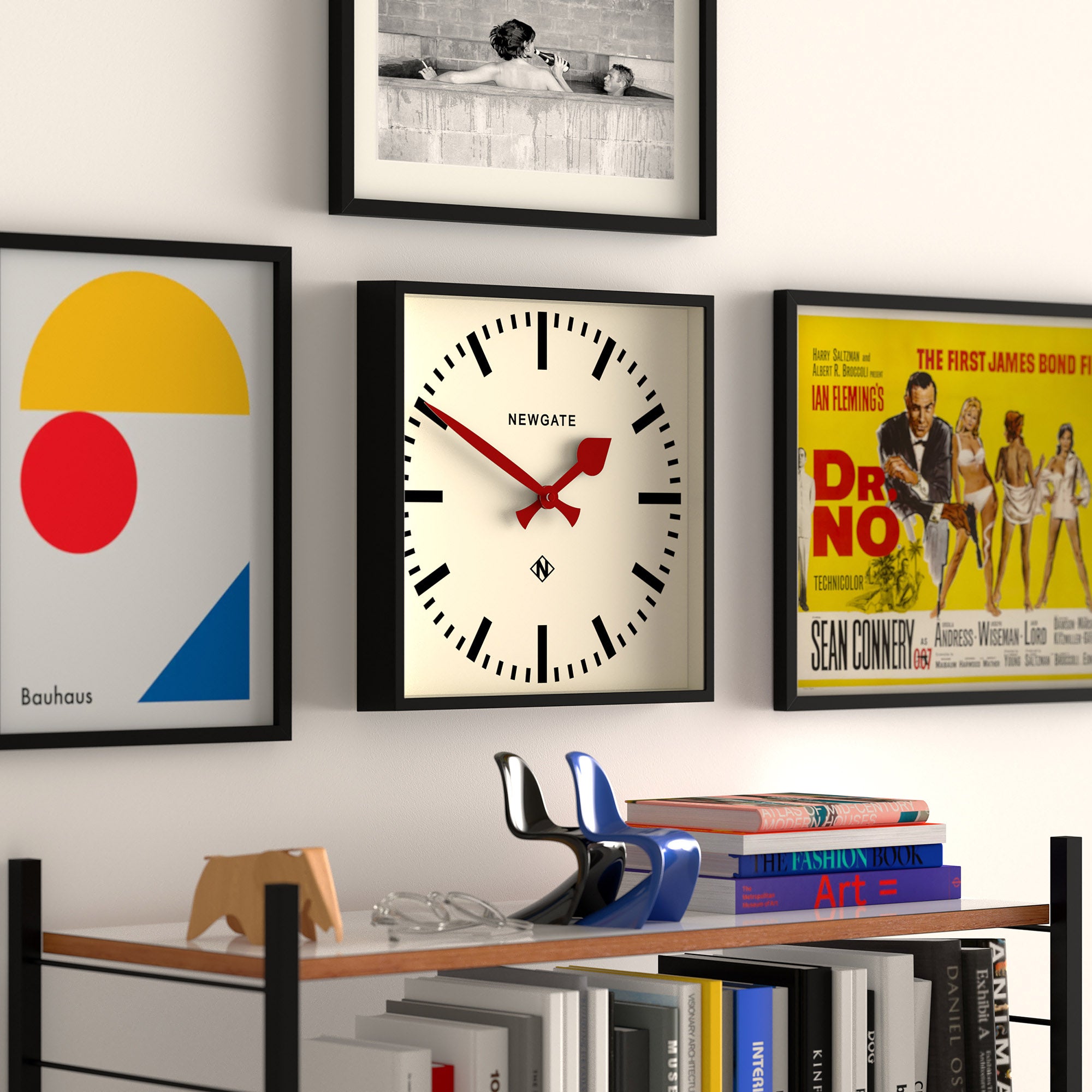 Vintage Swiss Railway Wall Clock – Silent Sweep Movement, Red Hands
