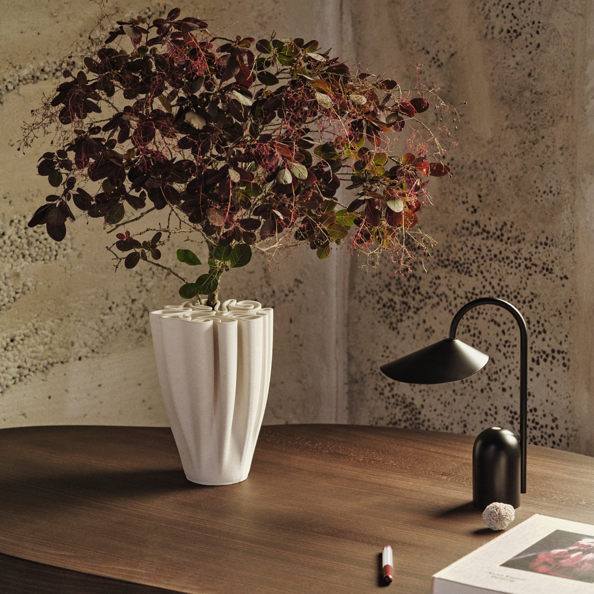 3D-Printed Ceramic Dedali Vase – Handcrafted Labyrinth Design