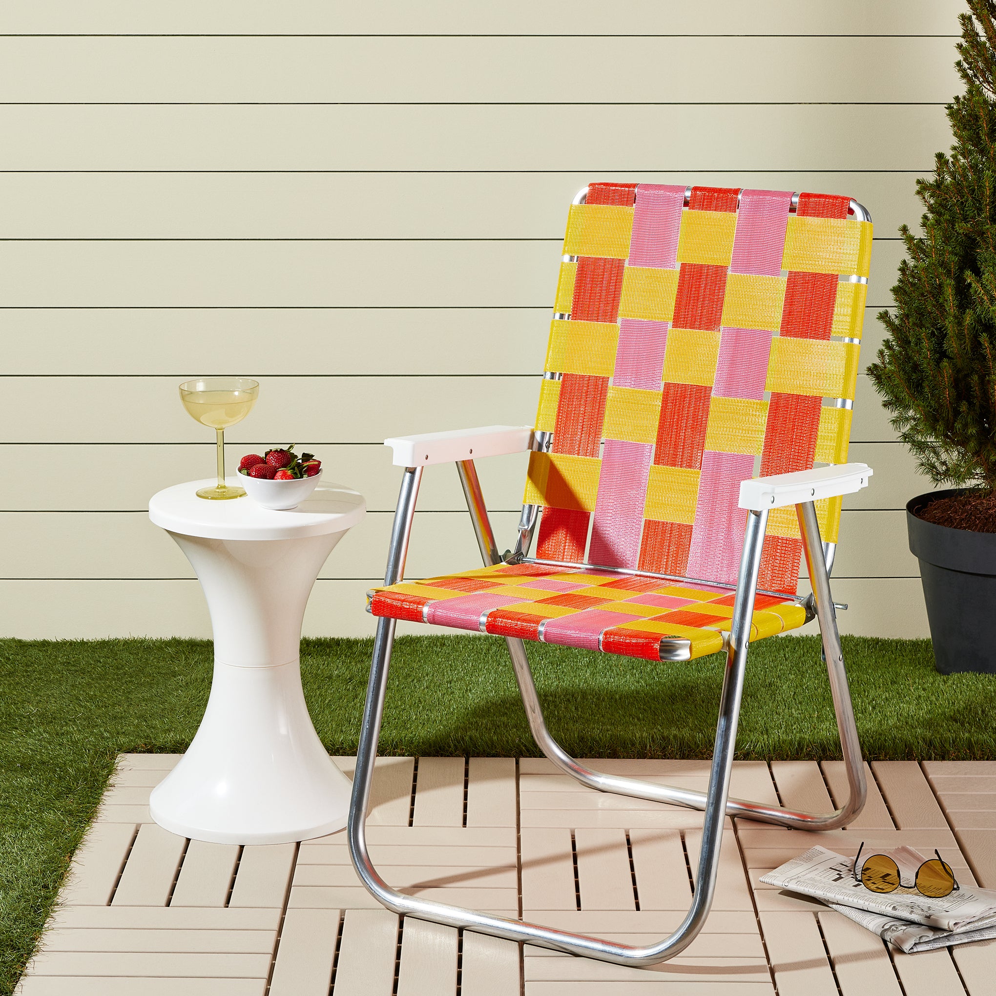 Classic Folding Lawn Chair - Handcrafted Aluminum Frame, Sunset
