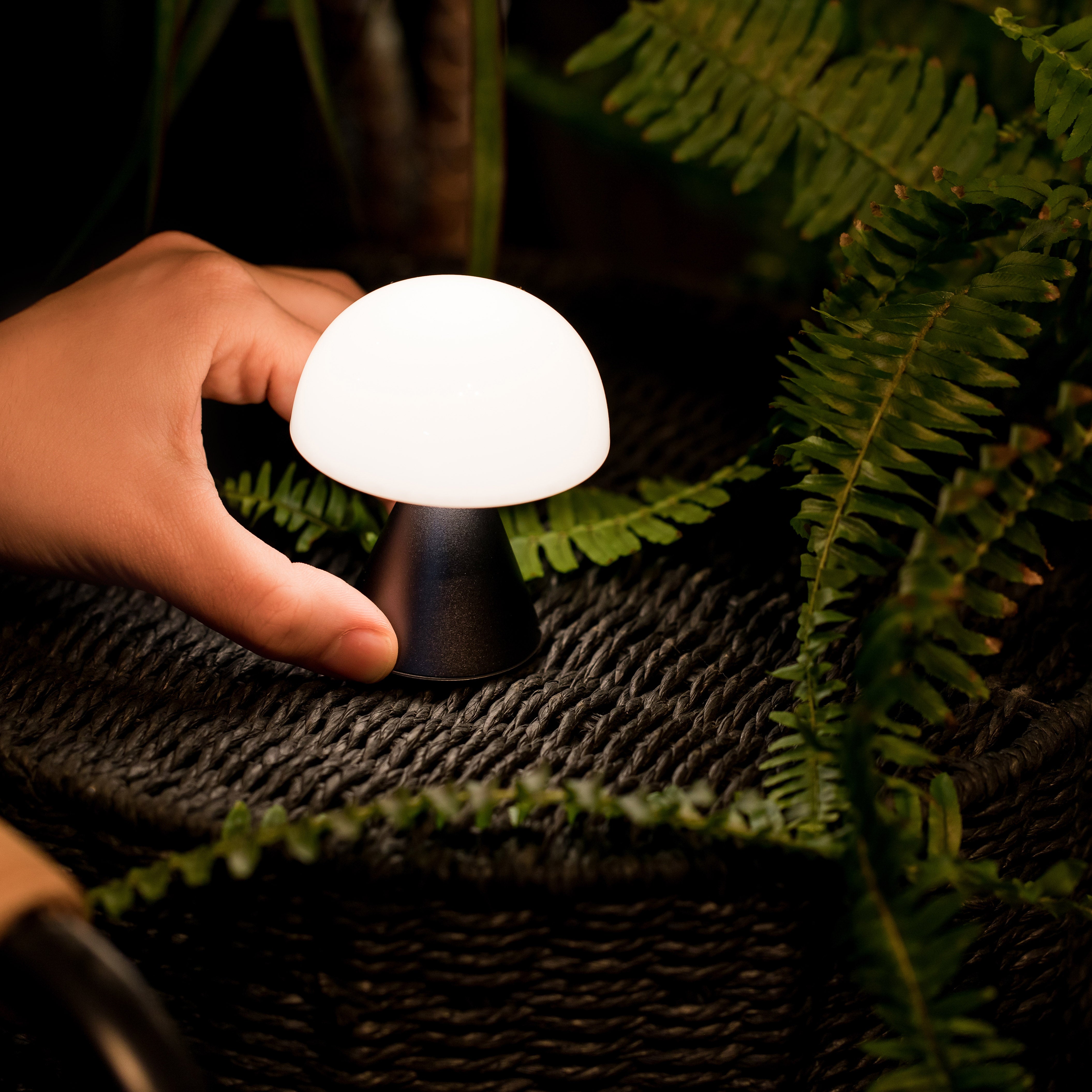 Lexon Mina USB-C Rechargeable LED Night Light - Mint