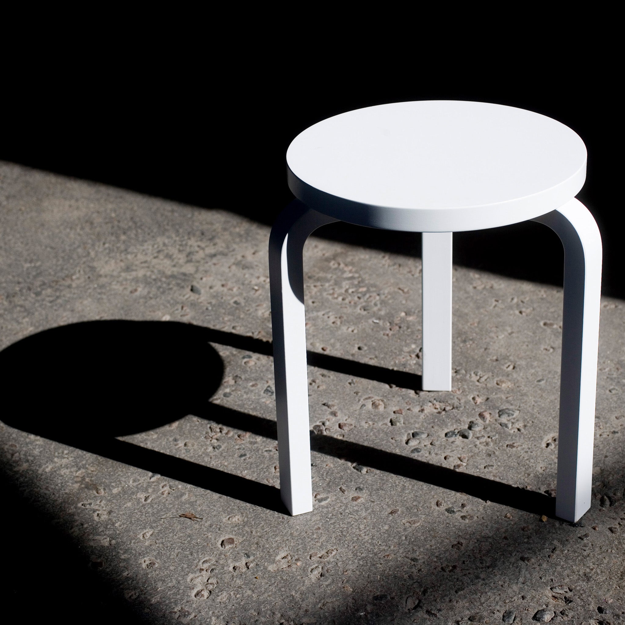 Artek Aalto Stool 60 - Black Stacking Stool with L-Shaped Legs