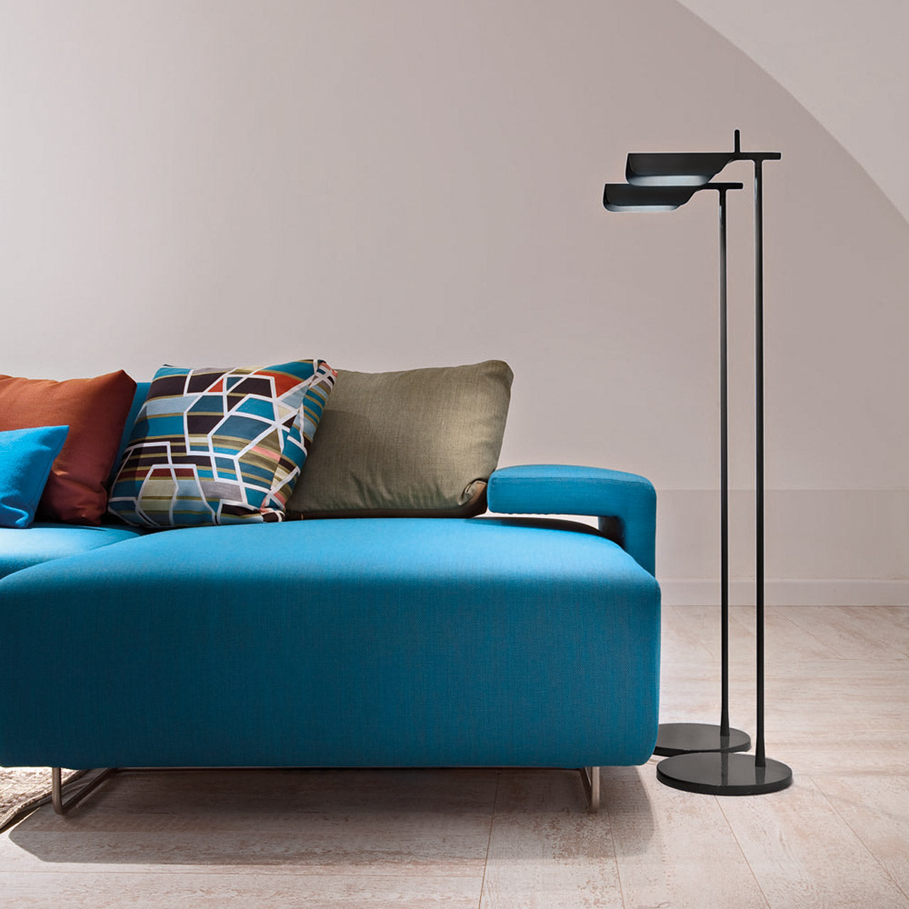 Flos Tab LED Floor Lamp with Rotatable Head - Black