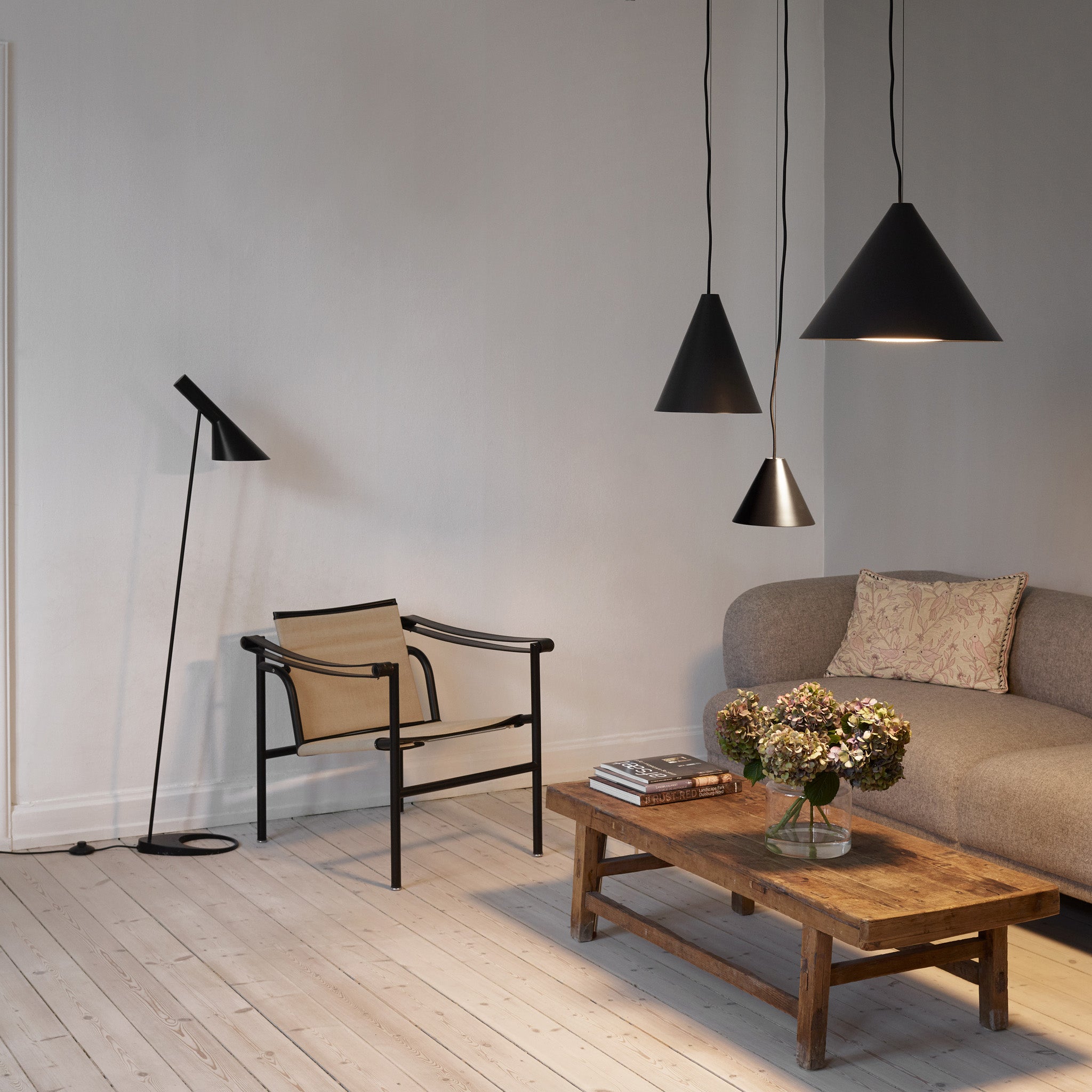 Arne Jacobsen AJ Floor Lamp - Adjustable Reading Light in Pale Petroleum