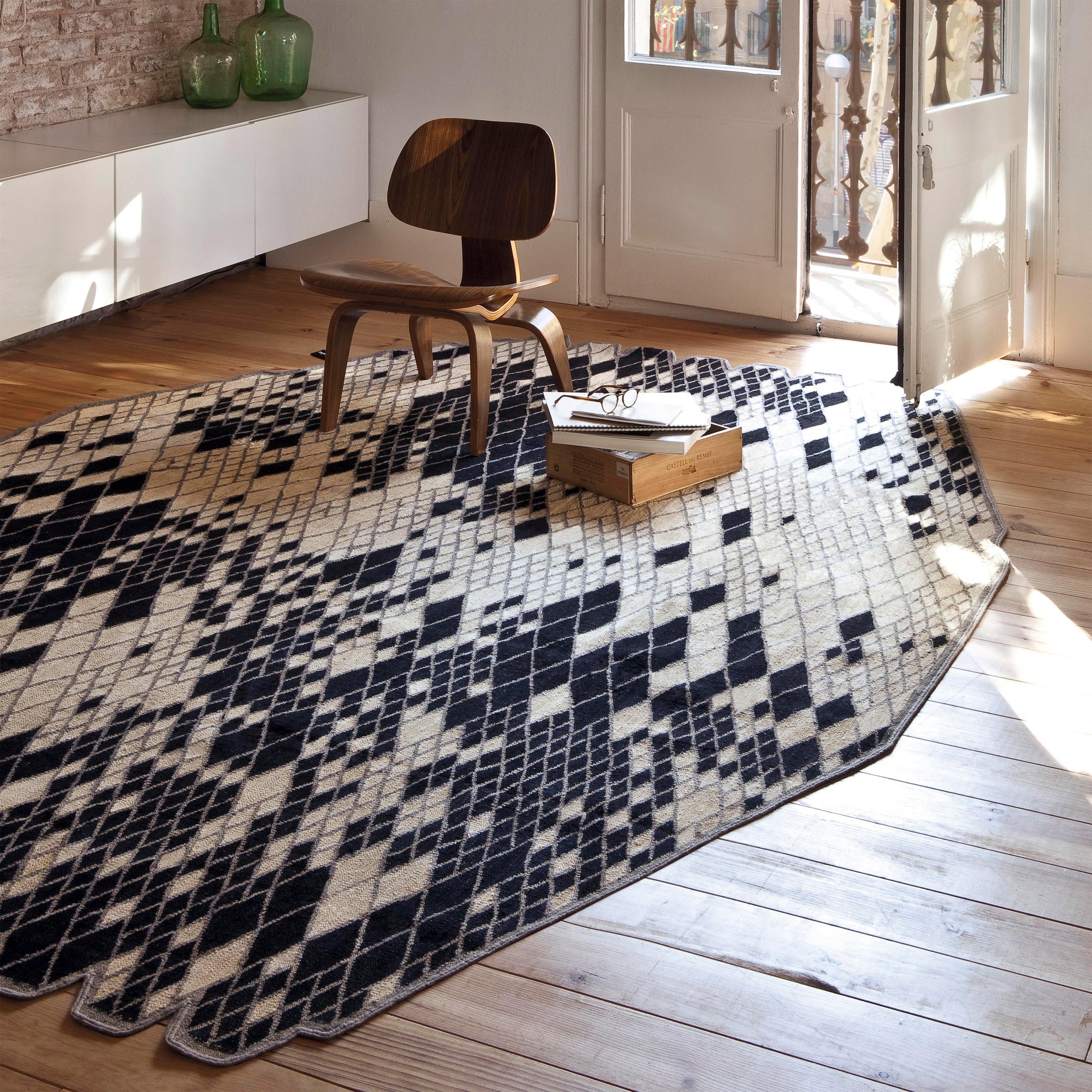 Handwoven Nanimarquina Losanges Wool Rug - Black Geometric Design 5'5'' x 8'