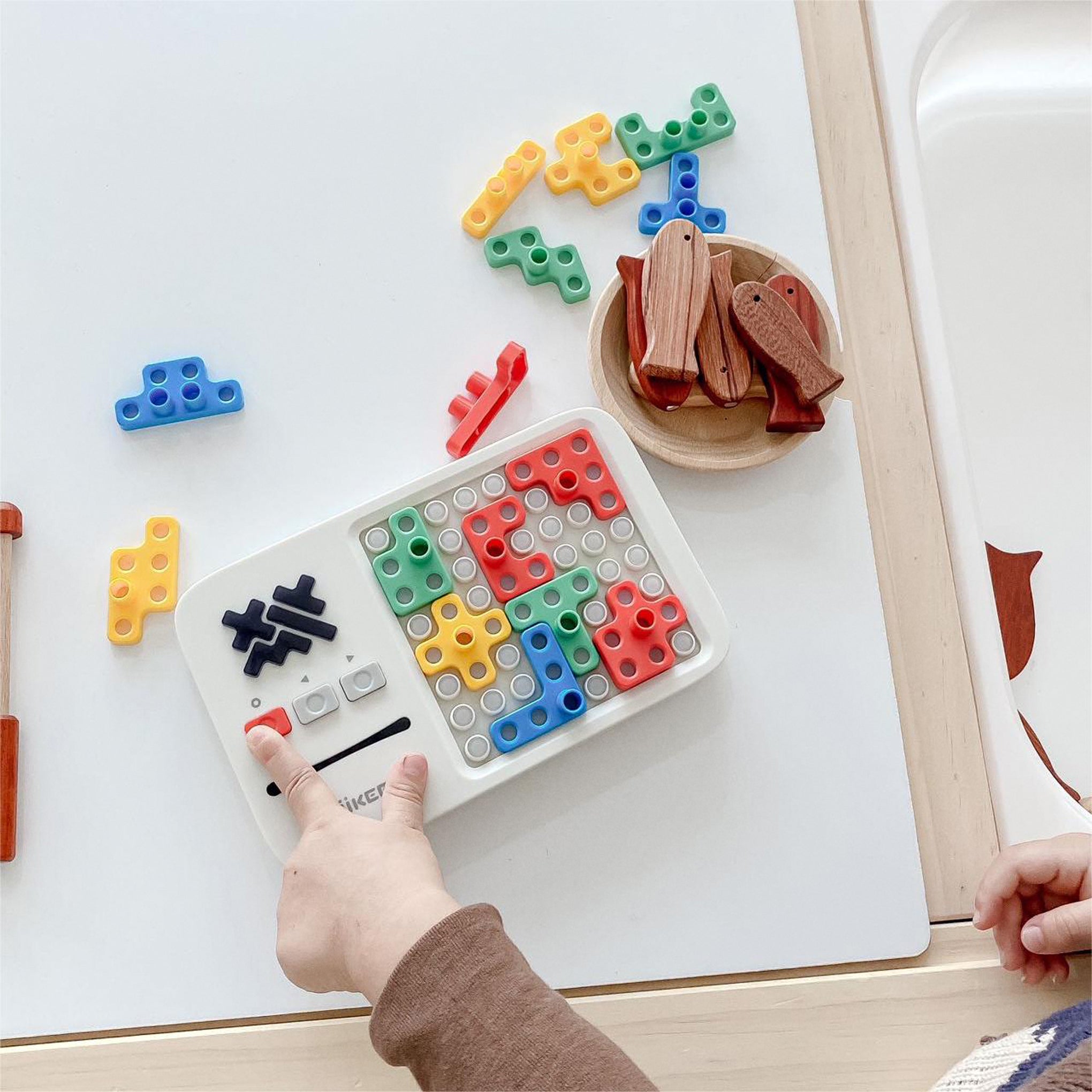 Giiker Super Blocks LED Puzzle Game - 1000+ Brain Teasers for Kids & Adults