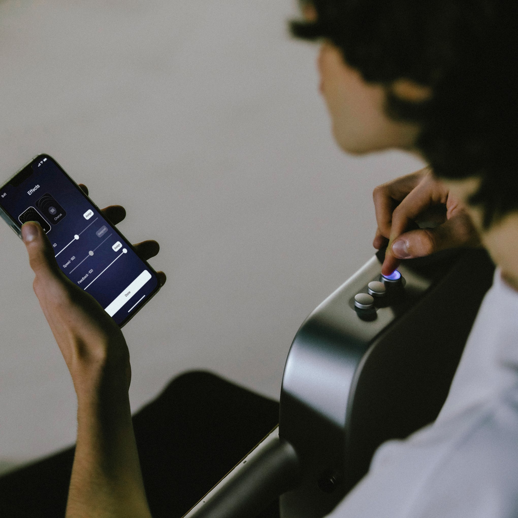 Lava Me Air Smart Electric Guitar - Ultra-Portable with App Control